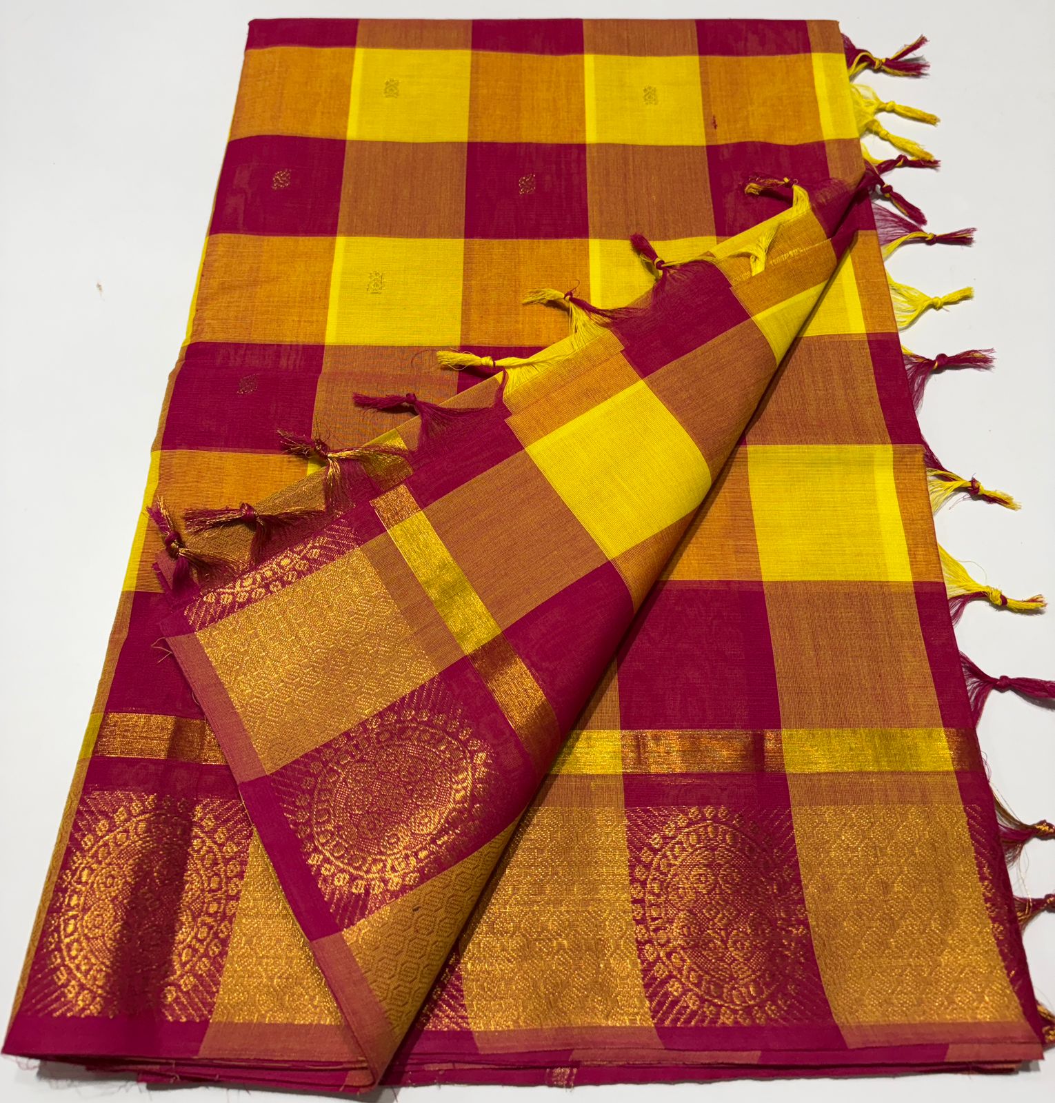 Kanchi Cotton or Handloom Silk-Cotton Saree.